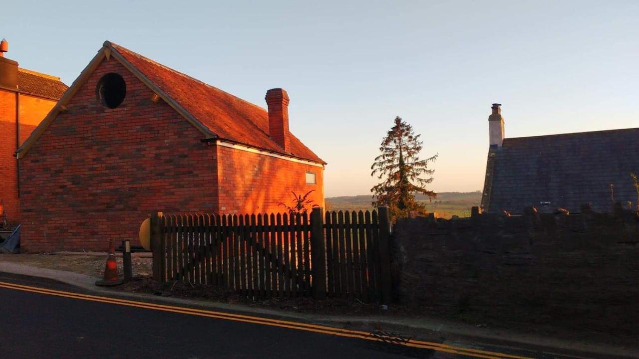 The Hayloft Villa Glastonbury Exterior photo